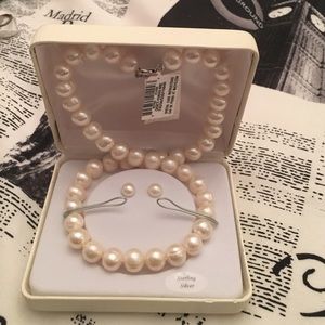 Pearl necklace and earrings