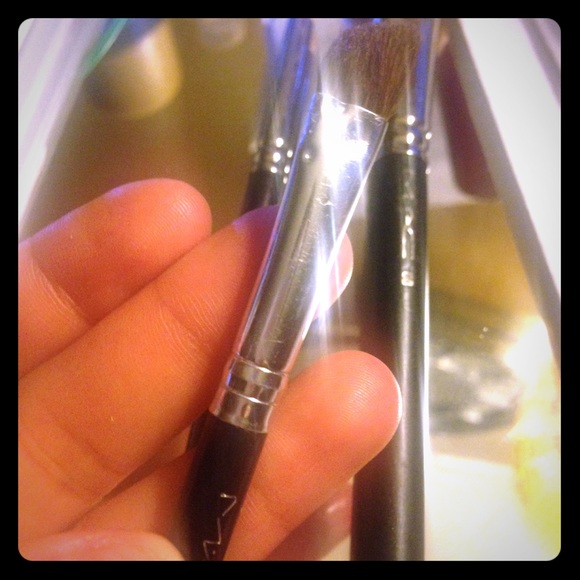Mac brush 275