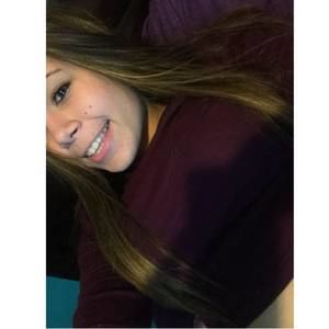 Meet your Posher, Michaela