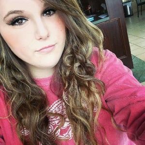 Meet your Posher, Vanessa