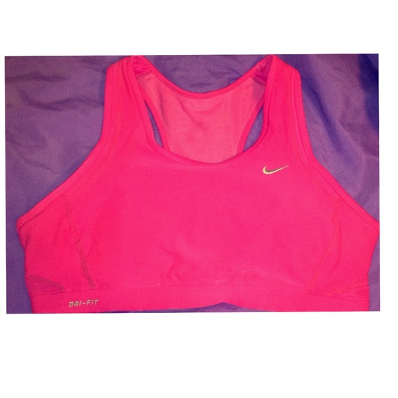 Dri fit Nike sports bra - Picture 1 of 3