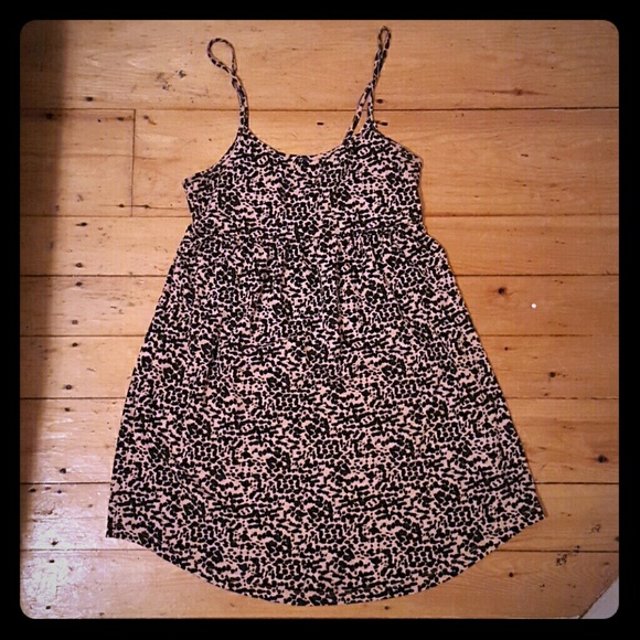 Great summer dress. Coral and black patterned