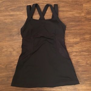 Black Lululemon workout top