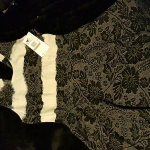 Xs knee length dress NWT