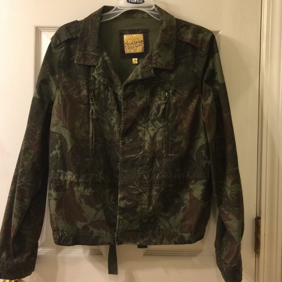 Army Jacket - Picture 1 of 2