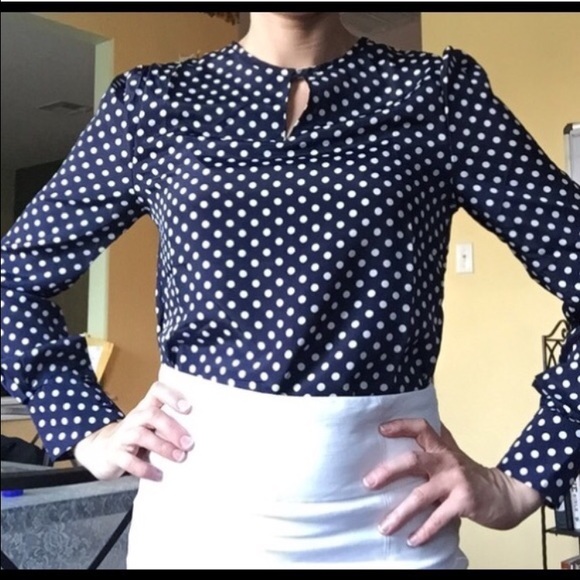 Top - Picture 2 of 2