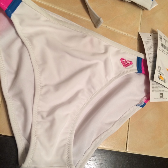 Roxy Bikini - Picture 2 of 4