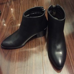 New black faux leather Chelsea booties Harlo