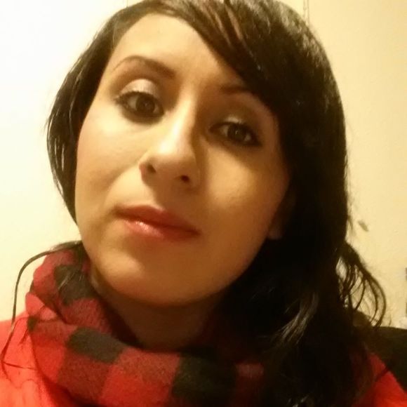 Meet your Posher, Yazmin - Picture 1 of 1