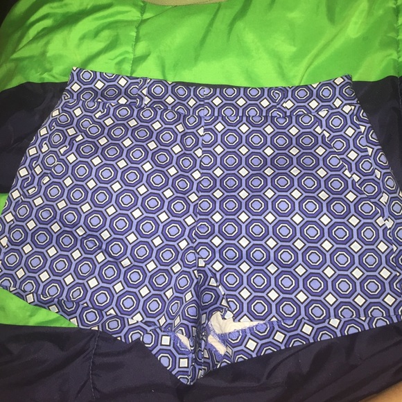 Printed blue shorts
