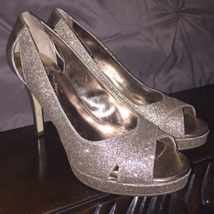 Alfani gold sparkle heels!