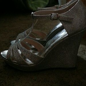 David's bridal wedges