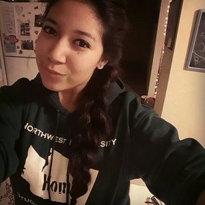 Meet your Posher, Amalia