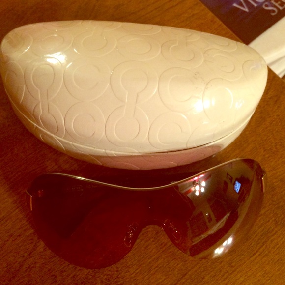 Coach sunglasses - Picture 1 of 4