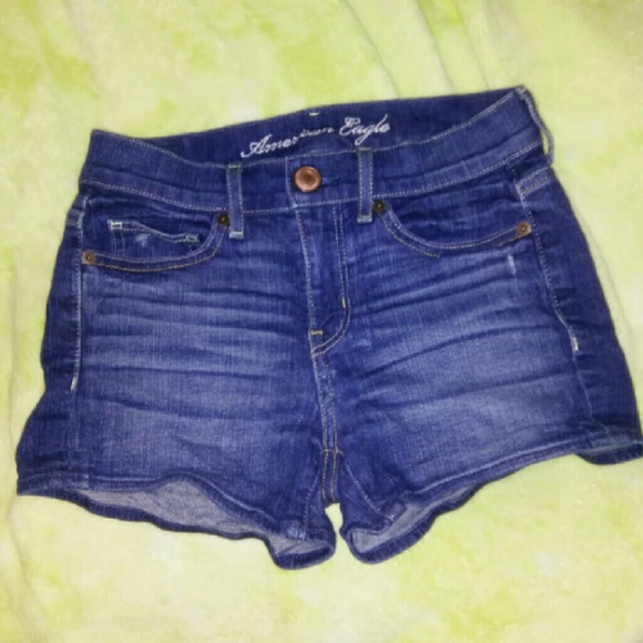 AE Shorts - Picture 1 of 2