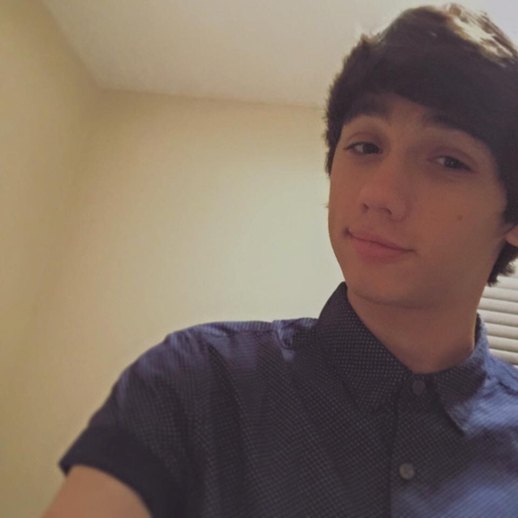 Meet your Posher, Emil