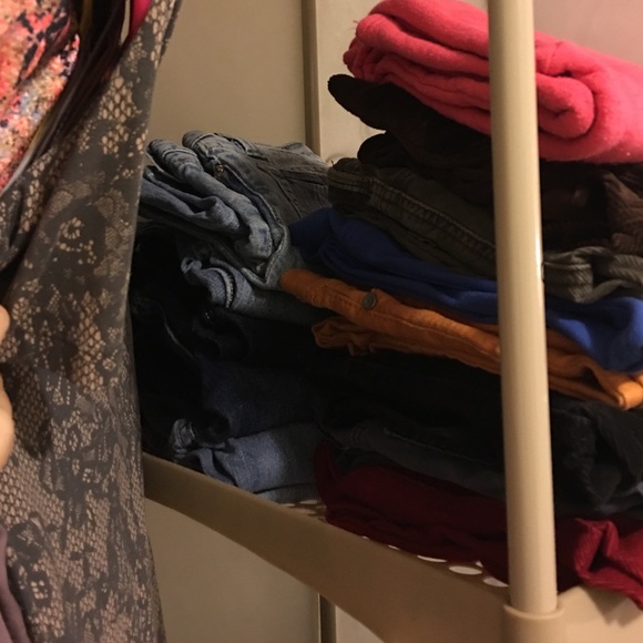 Like to Trade ๐ - Picture 3 of 4