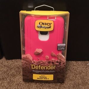 Note 4 pink otter box