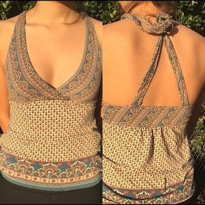 top from forever 21, has a pattern