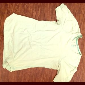 Green Lululemon workout top tee