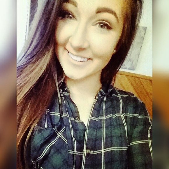 Meet your Posher, Elizabeth - Picture 1 of 1