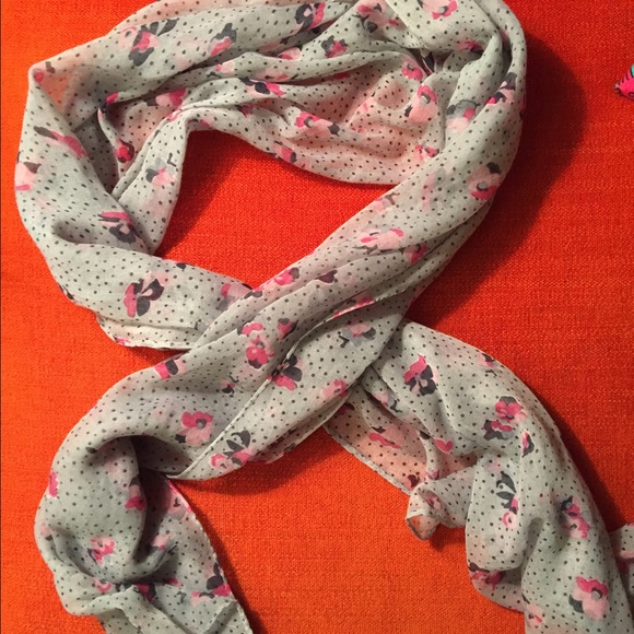 Old Navy Scarf