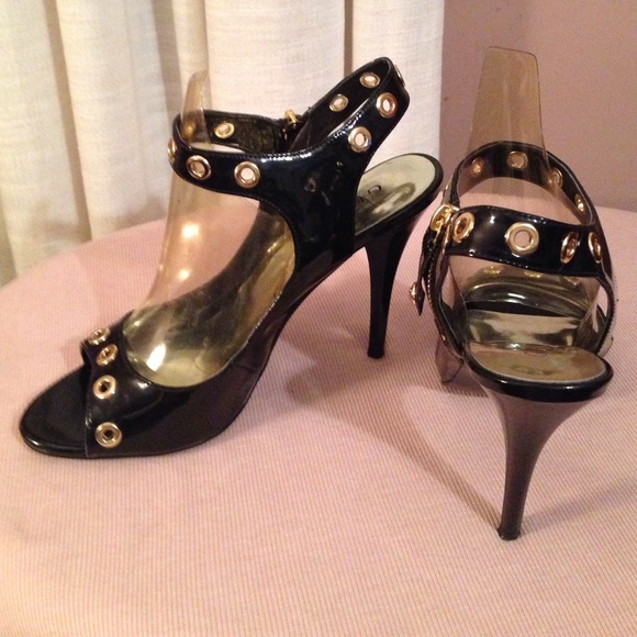 Designer Shoes - Picture 2 of 4