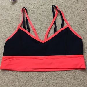 Lululemon bra size 8