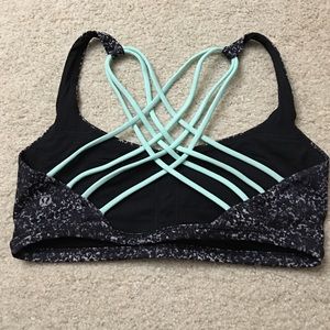 Free to be bra Lululemon rocky road seafoam color