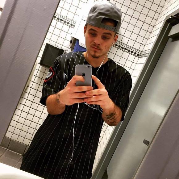 Meet your Posher, Christopher - Picture 1 of 1