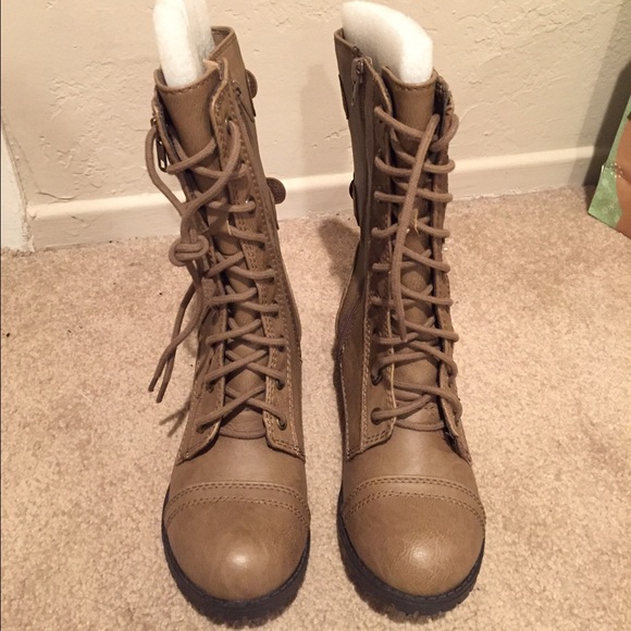 Soda Combat Boots Taupe