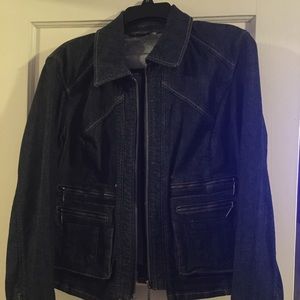 Cute fitted denim jacket