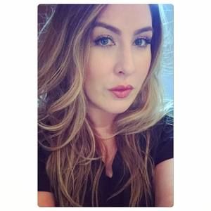 Meet your Posher, Alicia