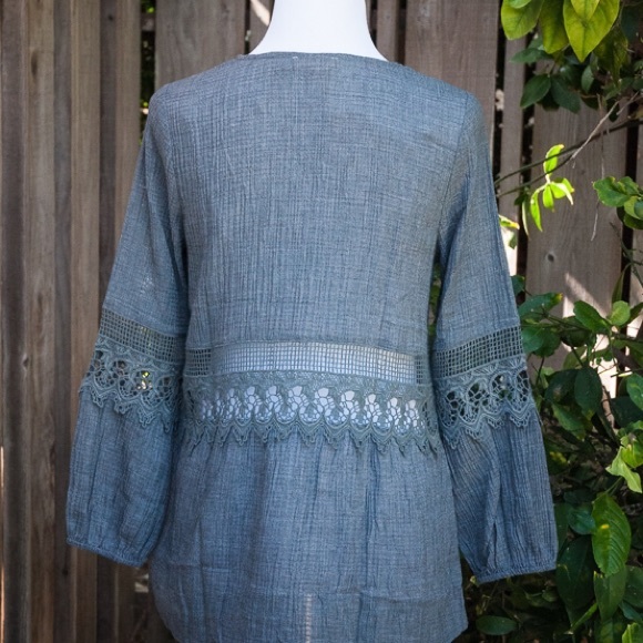 Charcoal Lace Detail A-line Top🆕