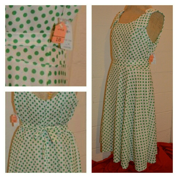 ❎SOLD❎Vintage NWT 60s Polka Dot Pinup Dress - Picture 2 of 3