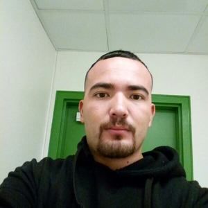 Meet your Posher, Luis