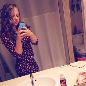 Meet your Posher, Abigail