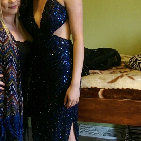 Prom Dress - Picture 2 of 4