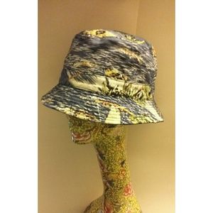 Reversible Hawaiian/Solid Navy Blue Bucket Hat