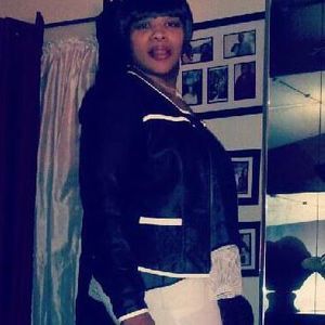 Meet your Posher, Debbie