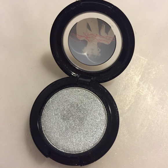 MAC eyeshadow