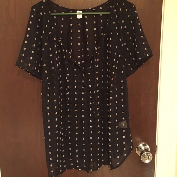 Old navy blouse