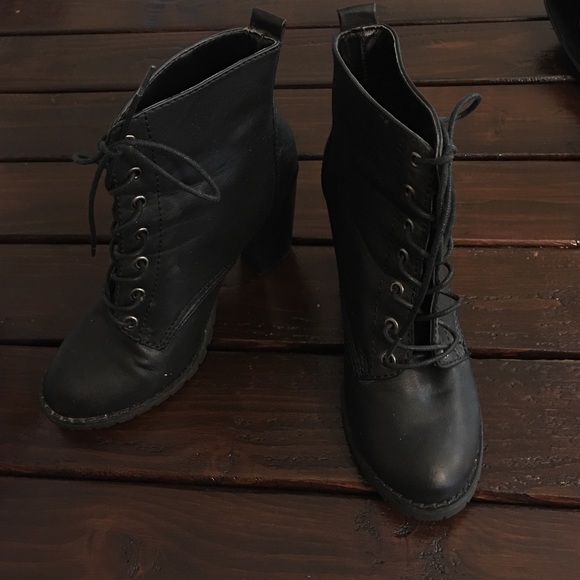 Laced heeled booties