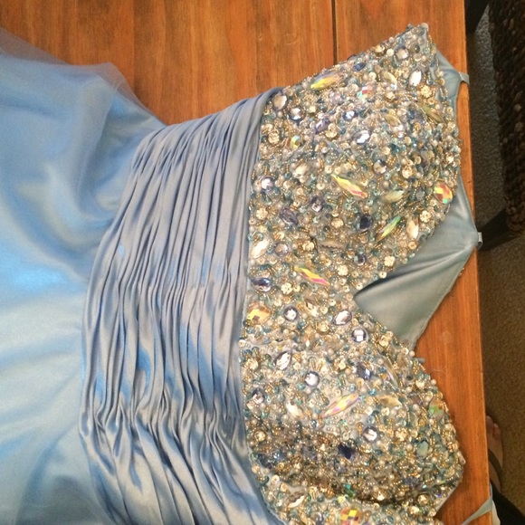 Prom Dress - Picture 4 of 4