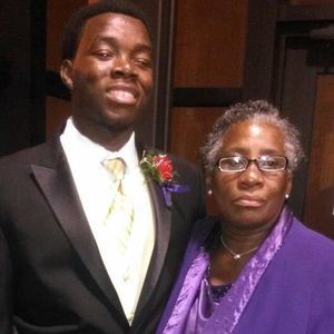 Meet your Posher, Lawrence