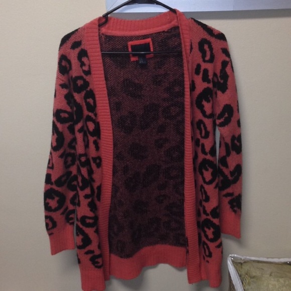 Forever 21 leopard print sweater