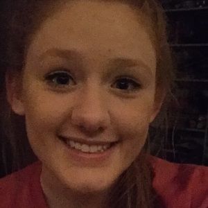 Meet your Posher, Chloe