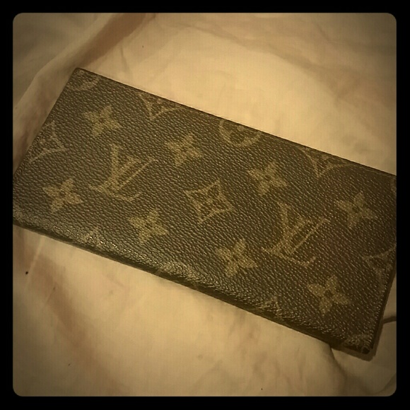 LV wallet/checkbook