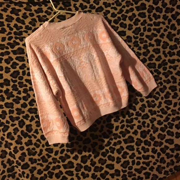 Pink sweater - Picture 4 of 4