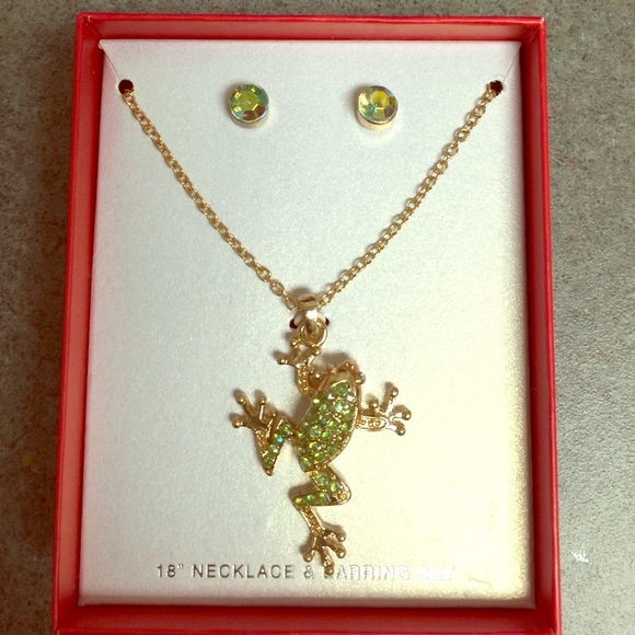 Necklace & earrings